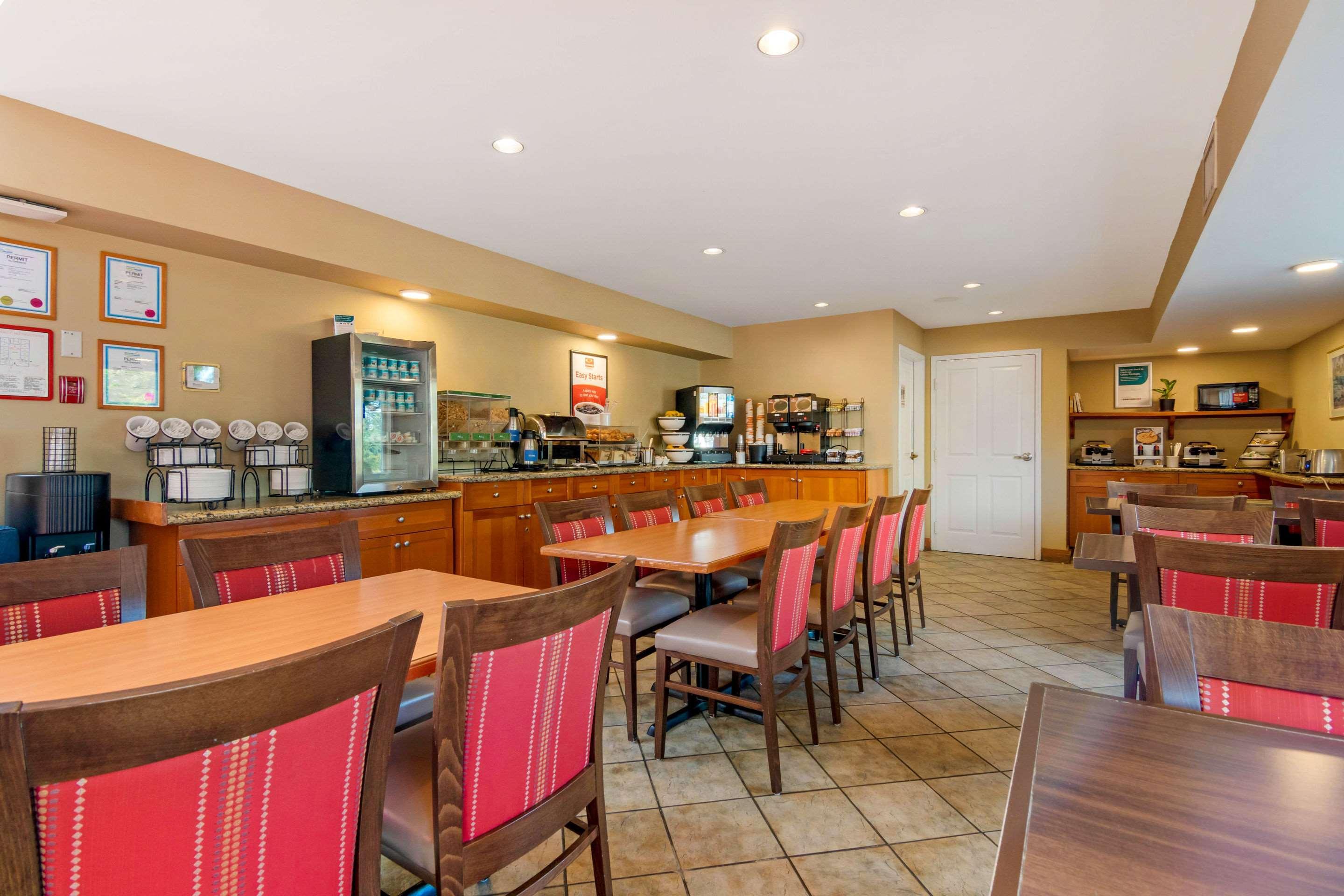 Econo Lodge Inn & Suites West Vancouver Eksteriør bilde