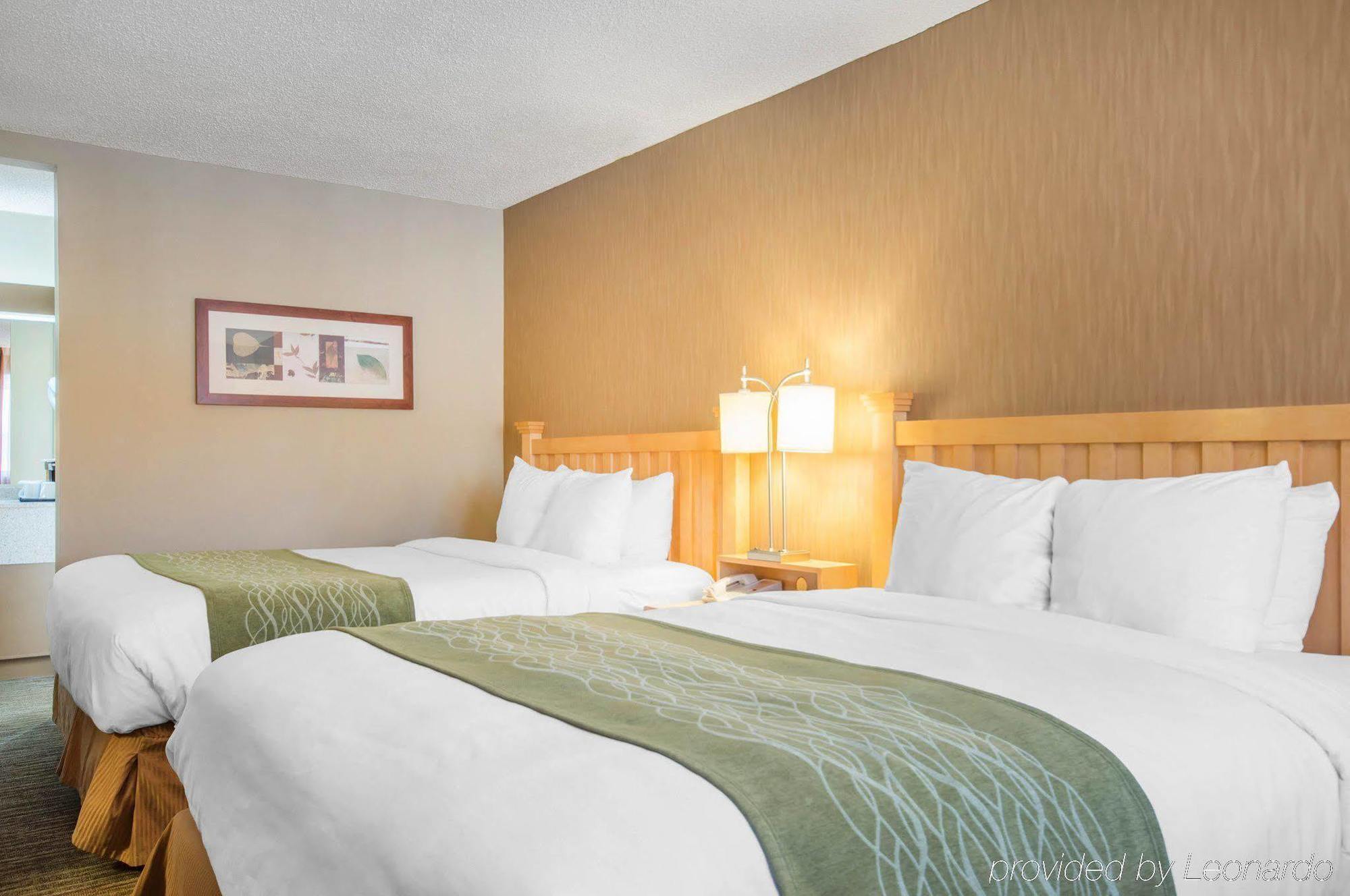 Econo Lodge Inn & Suites West Vancouver Eksteriør bilde